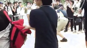 Korean Teenagers Street Fight