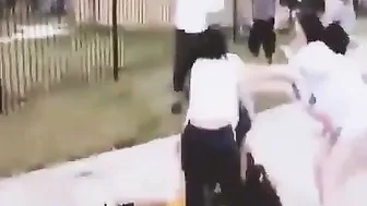 Shirtless Guy Loses His Cool And Ends The Fight!