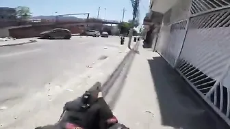 Armed Men Try To Rob An Off-Duty Cop