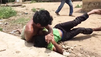 Brutal Showdown Between Two Martial Artists