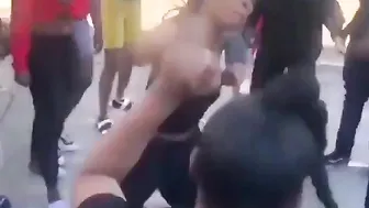 Dont Fight, Just Watch Others Do It