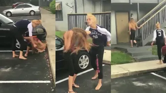 Crazy Ass Girl Fight—She Gets That For Talking shit Behind Her Back