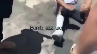 Good Samaritans Defend Vendor Cart