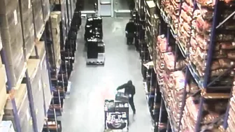 Old guy pulls a blade - Fight Time!