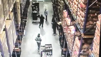 Old guy pulls a blade - Fight Time!