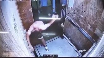 Officer Interrupts Domestic Violence Fight Video