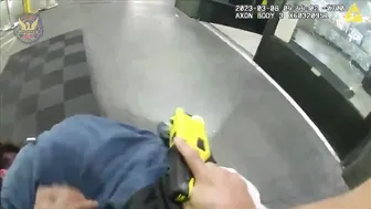 Man attacks Phoenix Police Officer, Gets Shot.%%