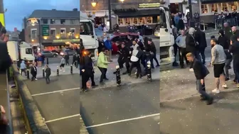 UK Football Hooligans Fight!