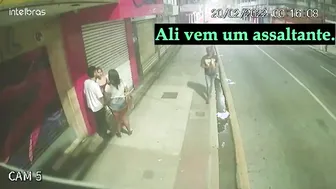 Thief Stabs Himself During Robbery Attempt