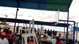 Chair Battle In Venezuela #1 Fight Video