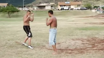 Mortal Kombat Mid-Kick Clash