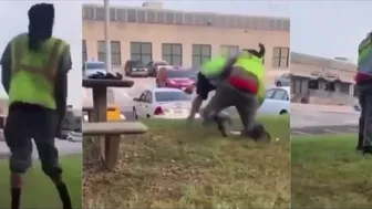 Crazy Street Fights Show Size Doesnt Matter!