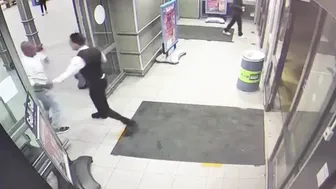 Mans Attempt To Stab Security Guard Fails