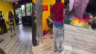 Girlfights Caught On Camera - Stylist Handles Business While Client Pulls Up!