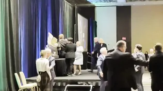 Climate protesters halt murkowskis gala celebration