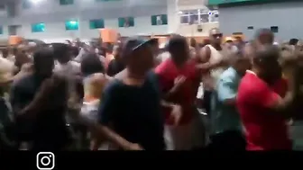 Carnaval In Bahia, Brazil - Daily Fight Video