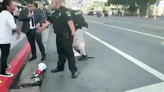 Secret Service Treated A Feminist With Gender Equality ????