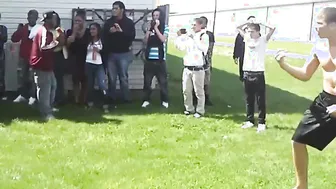 Aazz-beating Fight Ensures Victory!