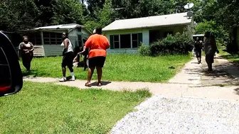 Fat bitches Fighting