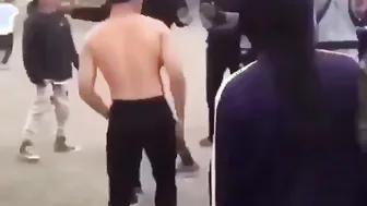 Burmese vs South Sudanese In Melbourne Scrap