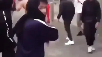 Burmese vs South Sudanese In Melbourne Scrap