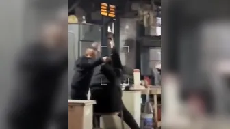 Costumer Refuses to Pay for Dinner, Gets Brick Dessert Free