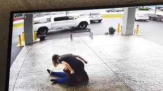 Warriors clash, legends rise! Hotel Guest Gets Knocked Out!