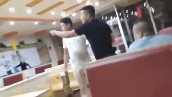 Chinese restaurant clash turns into fight!