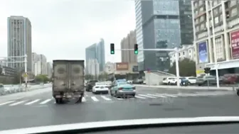A Chinese Driving Experience vs. The Us