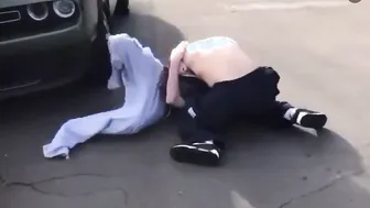 Kid In The Hoodie Uses Wrestling In Real Fight