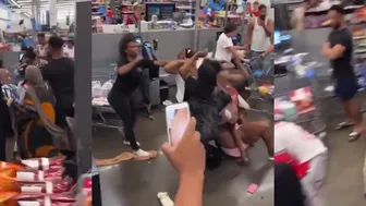 Huge Fight Erupts At Walmart