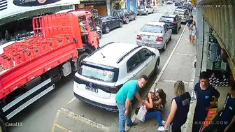 Pricks Street Victory Over A Random Woman