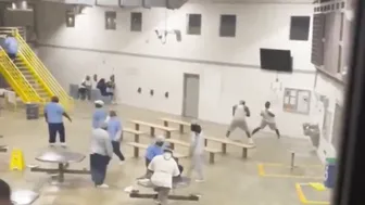 Small guy Tumbles Giant in Prison!